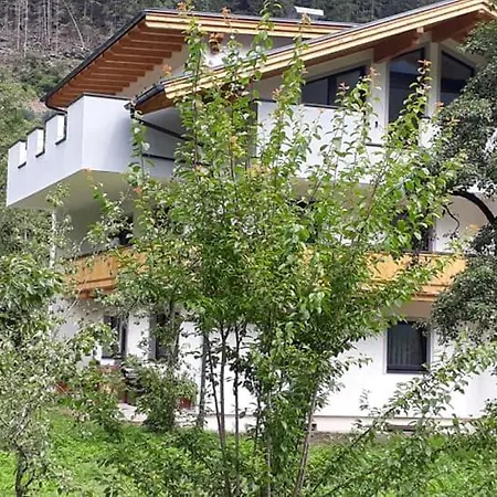 Alpen Michael Apartment